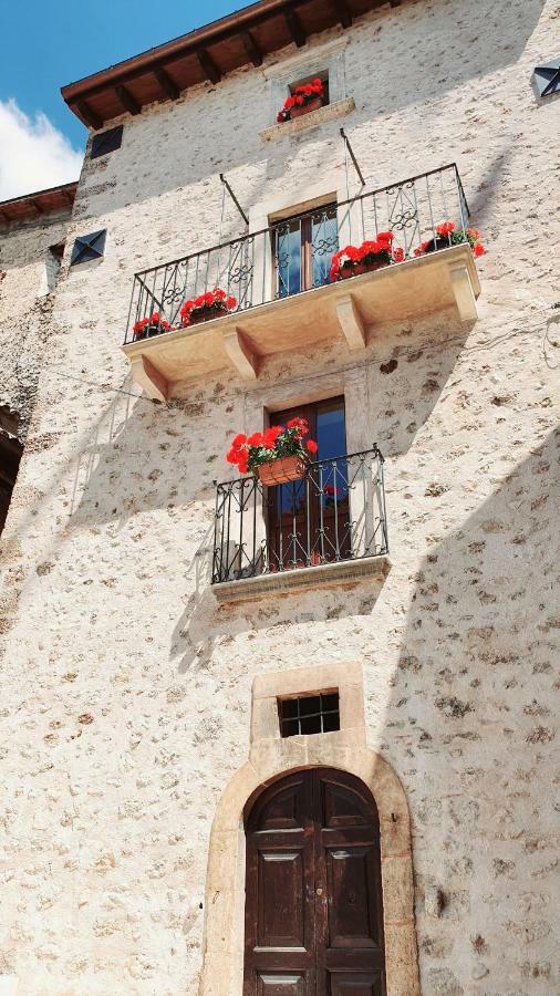 Apartament La Torretta Medicea Santo Stefano Di Sessanio Zewnętrze zdjęcie